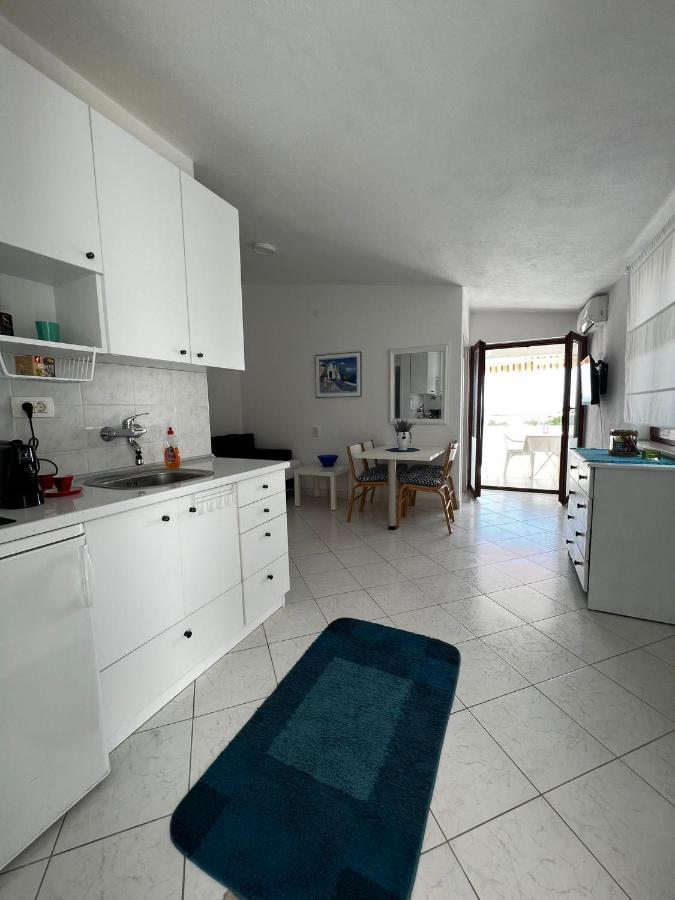 Apartments Milicevic Rogoznica  Exterior photo
